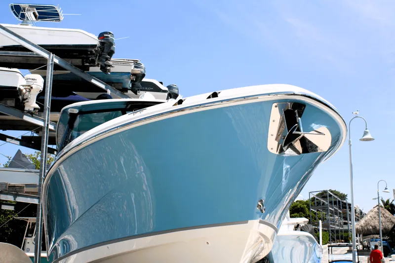 Slide: The Image of Boston Whaler 330 Vantage 2026 - 3