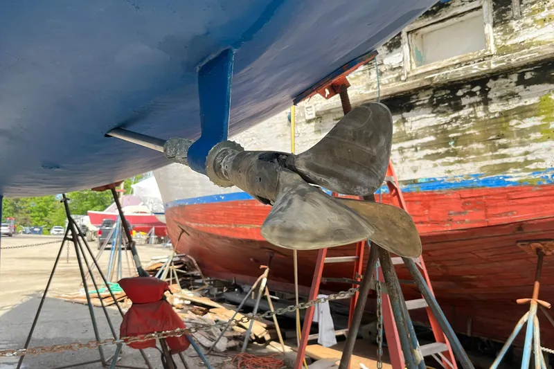 Slide: The Image of Propeller of 1978 Palmer Johnson New York 40 Sloop in dry dock. - 20