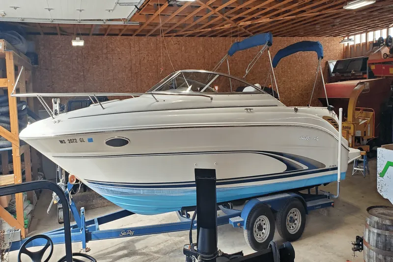 Slide: The Image of Sea Ray 245 WEEKENDER 2000 - 3