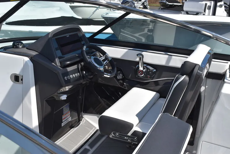 Slide: The Image of Monterey 275SS 2026 - 19