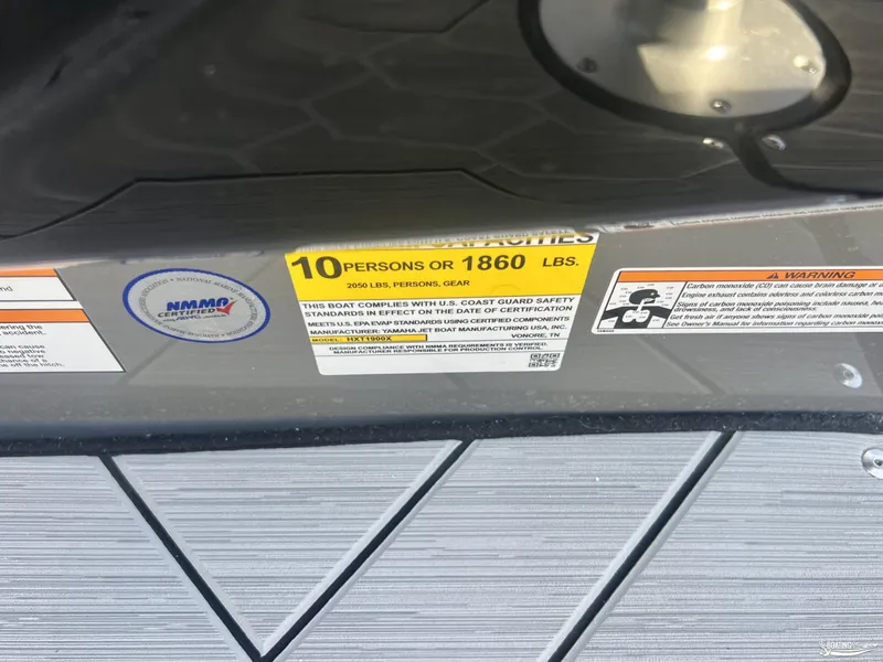 Slide: The Image of Yamaha Boats 2025 222XE capacity label, 10 persons or 1860 lbs, safety compliance. - 9
