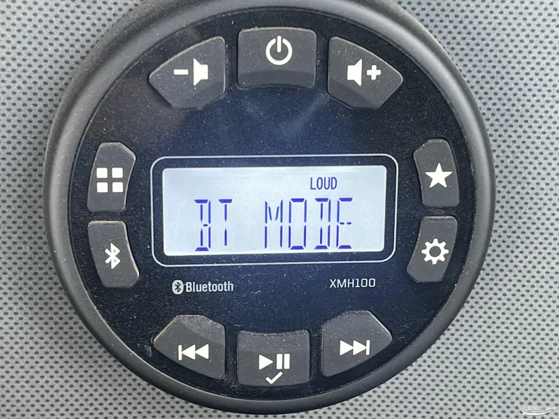 Slide: The Image of Bluetooth audio control panel on 2024 Yamaha AR190 boat. - 9