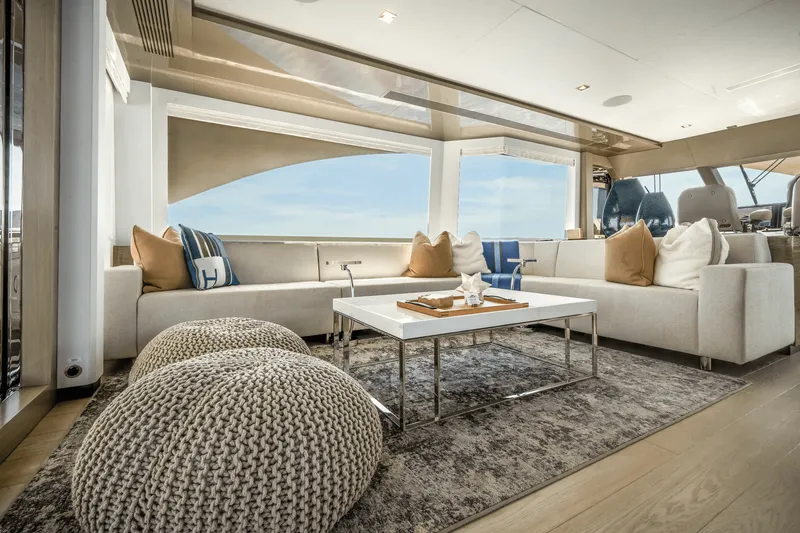 Slide: The Image of Ocean Alexander 30R 2022 - 101