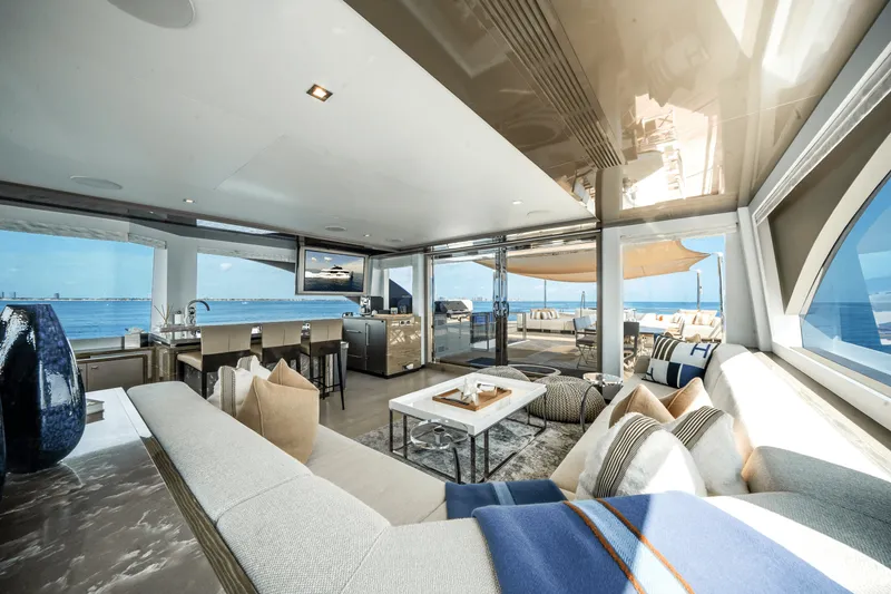 Slide: The Image of Ocean Alexander 30R 2022 - 104