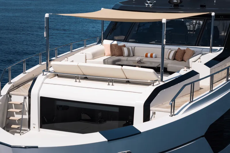 Slide: The Image of Ocean Alexander 30R 2022 - 112