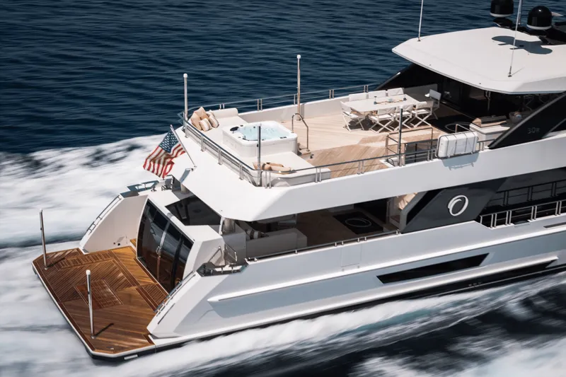 Slide: The Image of Ocean Alexander 30R 2022 - 131