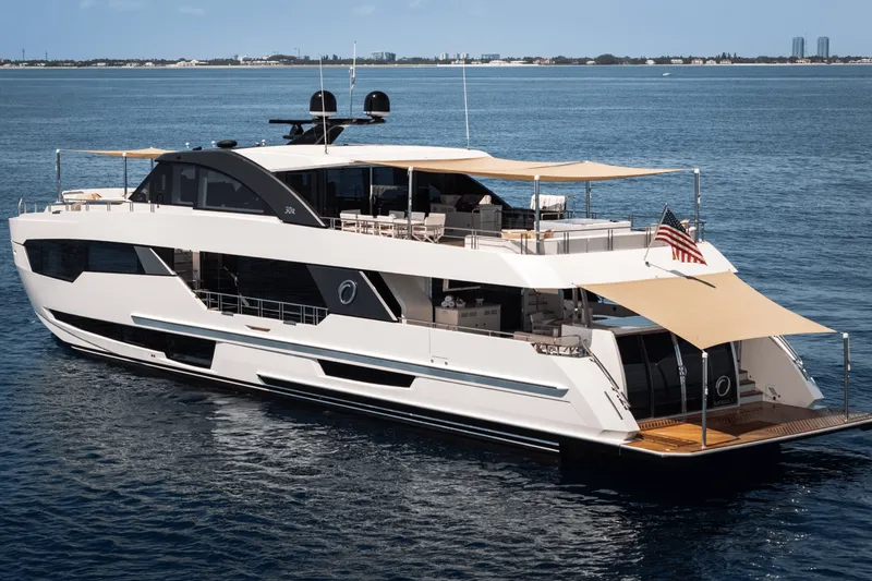 Slide: The Image of Ocean Alexander 30R 2022 - 5