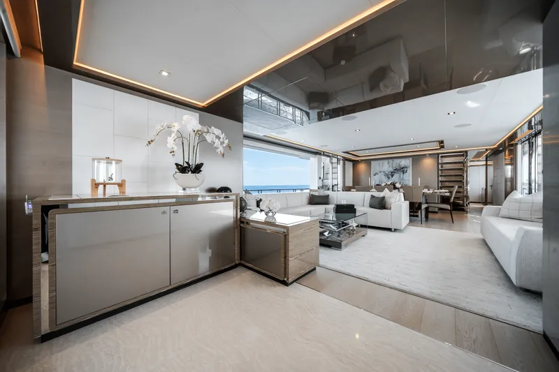 Slide: The Image of Ocean Alexander 30R 2022 - 54