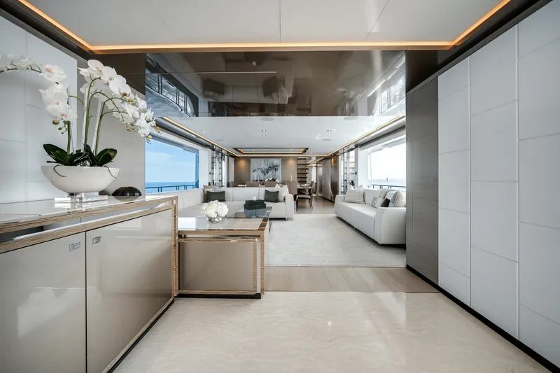 Slide: The Image of Ocean Alexander 30R 2022 - 55