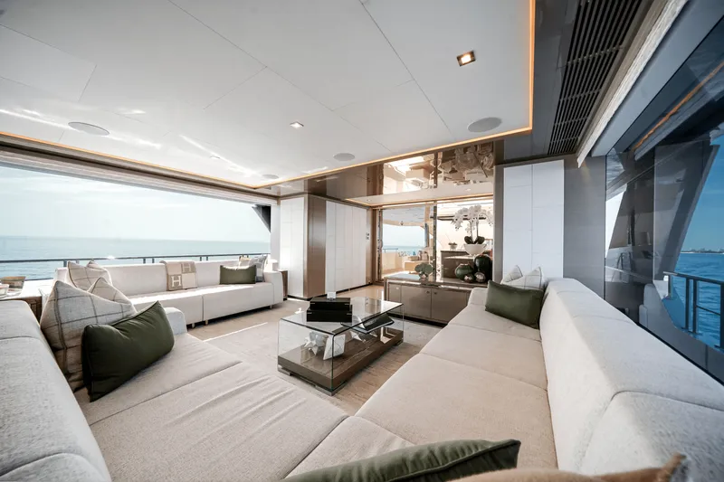 Slide: The Image of Ocean Alexander 30R 2022 - 59