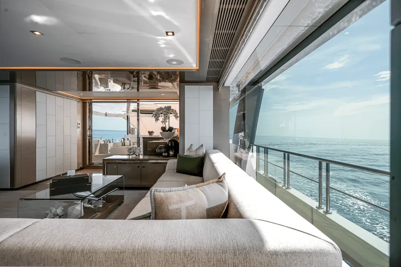 Slide: The Image of Ocean Alexander 30R 2022 - 69