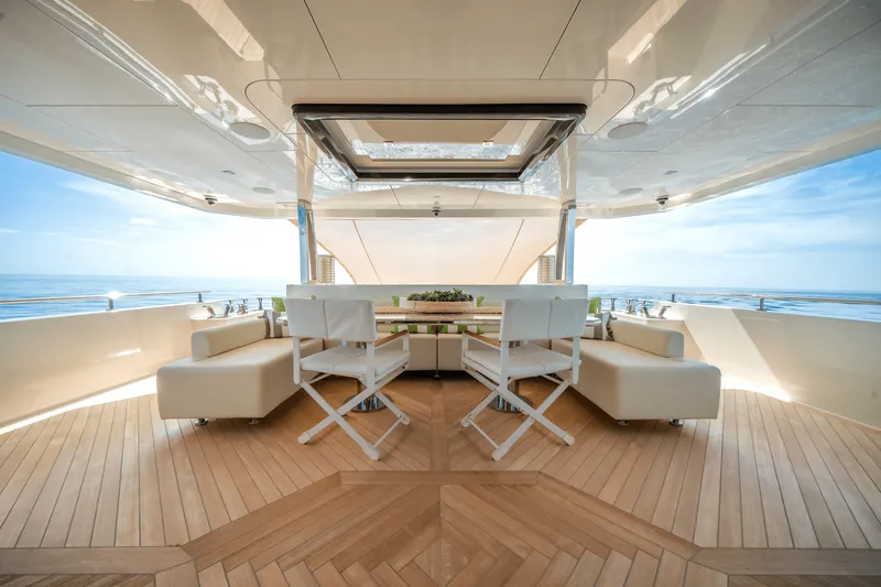 Slide: The Image of Ocean Alexander 30R 2022 - 71