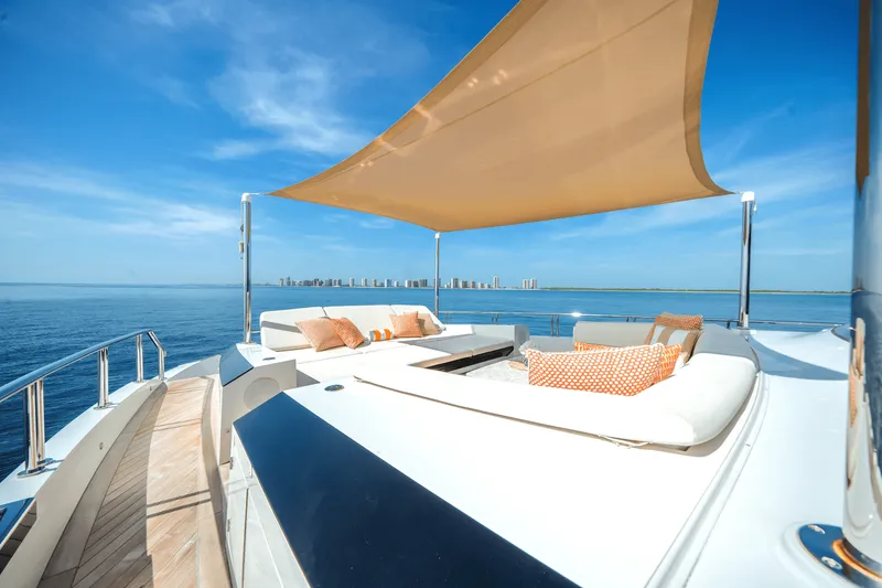 Slide: The Image of Ocean Alexander 30R 2022 - 79