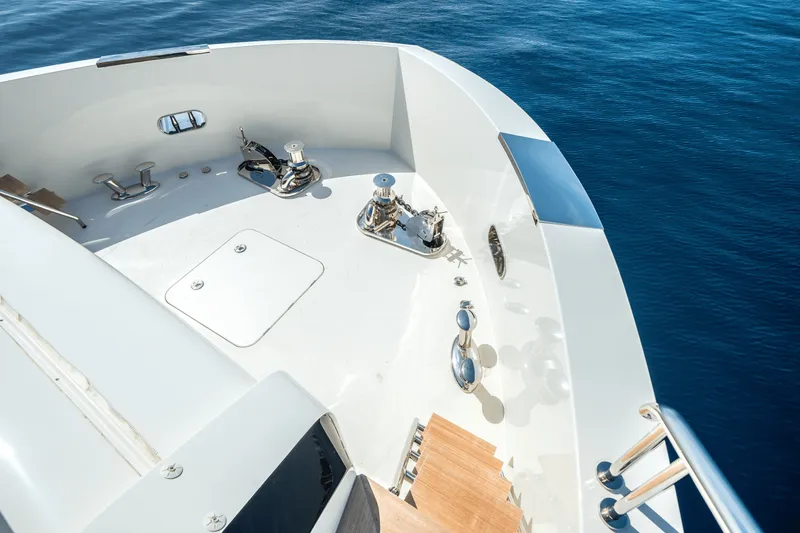 Slide: The Image of Ocean Alexander 30R 2022 - 81