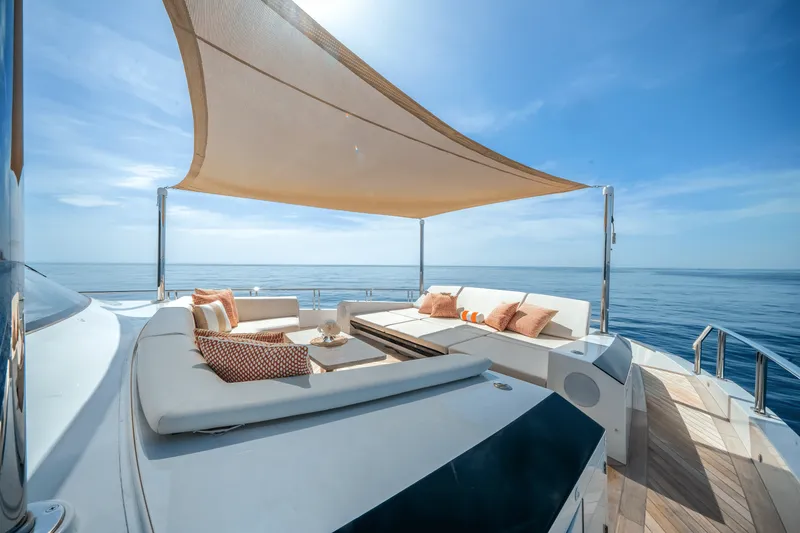 Slide: The Image of Ocean Alexander 30R 2022 - 82