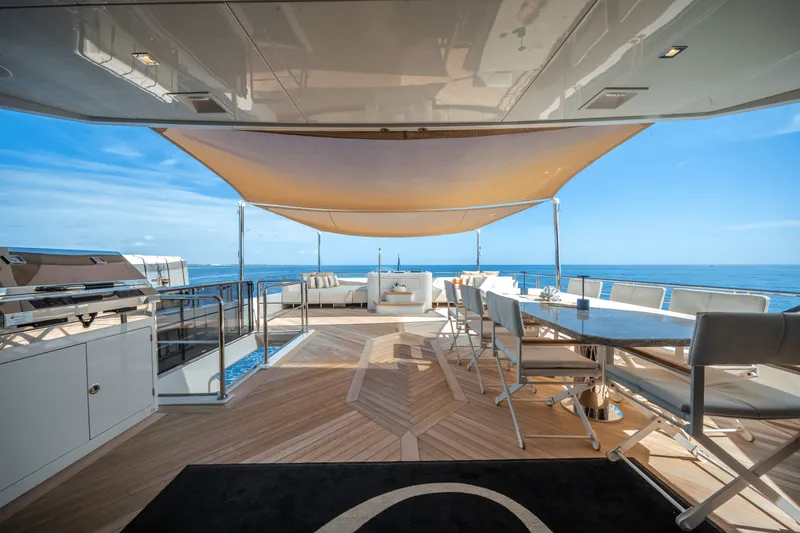 Slide: The Image of Ocean Alexander 30R 2022 - 87