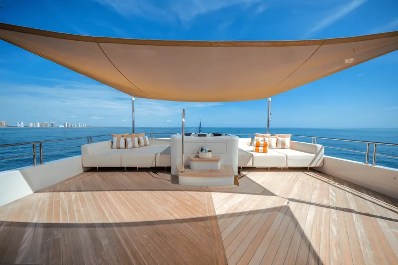 Slide: The Image of Ocean Alexander 30R 2022 - 93