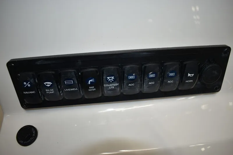 Slide: The Image of Key West Boats 189 FS 2026 - 22