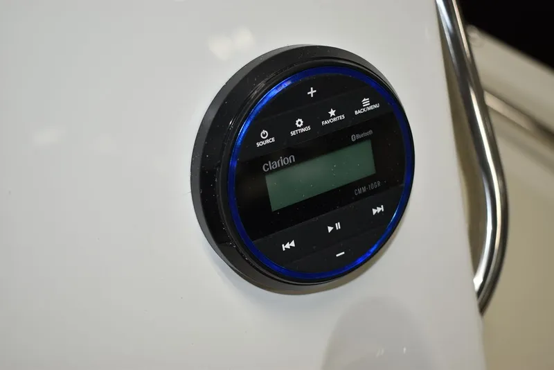 Slide: The Image of Key West Boats 189 FS 2026 - 23