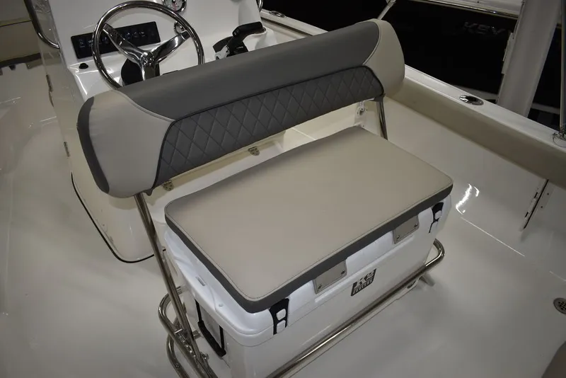 Slide: The Image of Key West Boats 189 FS 2026 - 26