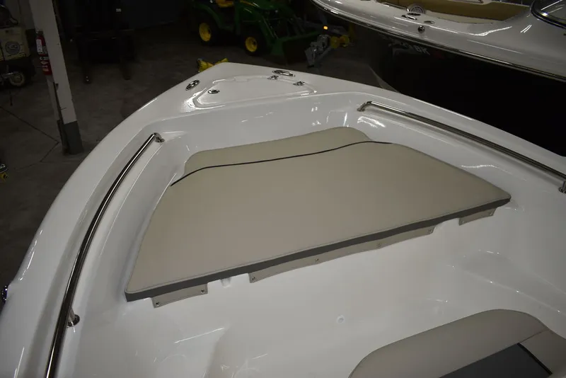 Slide: The Image of Key West Boats 189 FS 2026 - 30