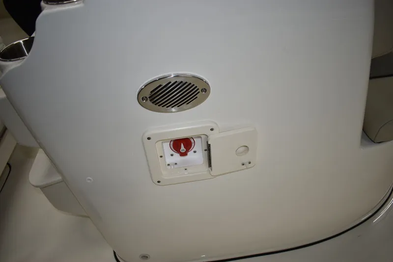 Slide: The Image of Key West Boats 189 FS 2026 - 33