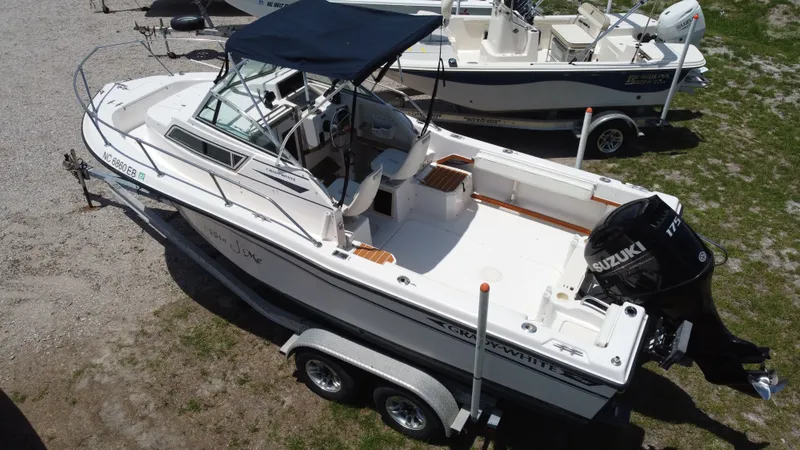The Image of 1994 Grady-White Adventure 208 boat with Suzuki engine. - 1