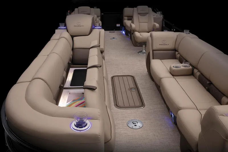 Slide: The Image of Regency 250 LE3 2023 - 12