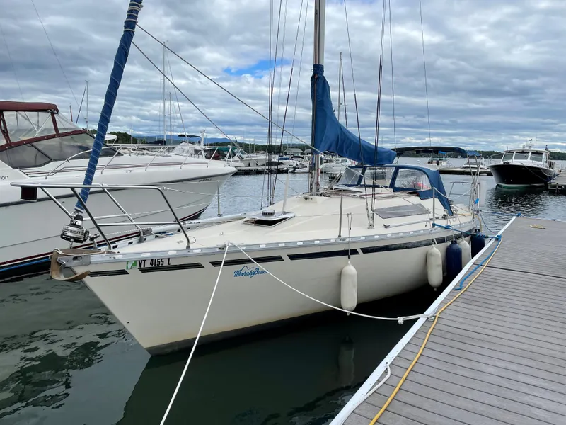 The Image of Beneteau First 32 1984 - 0