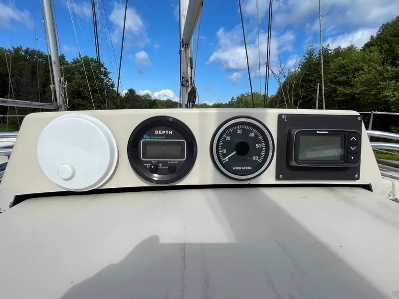 Slide: The Image of Beneteau First 32 1984 - 13