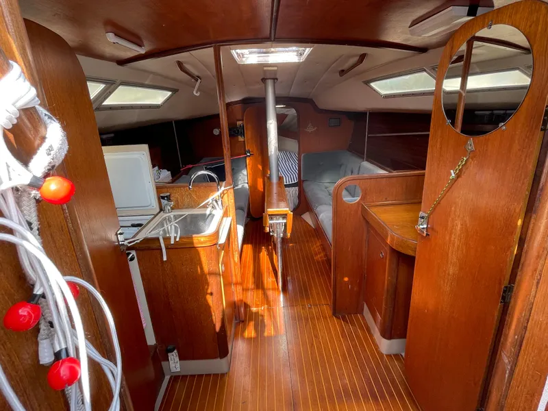 Slide: The Image of Beneteau First 32 1984 - 14