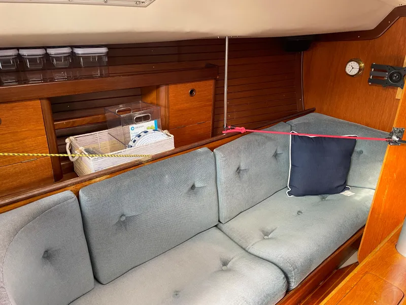 Slide: The Image of Beneteau First 32 1984 - 23