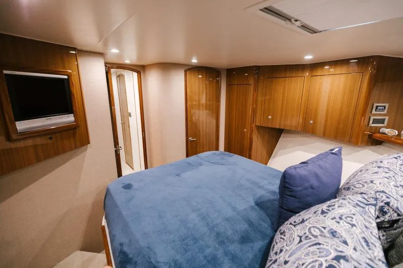 Slide: The Image of 2007 64 Viking CNV Evil Eyes Forward Stateroom - 12