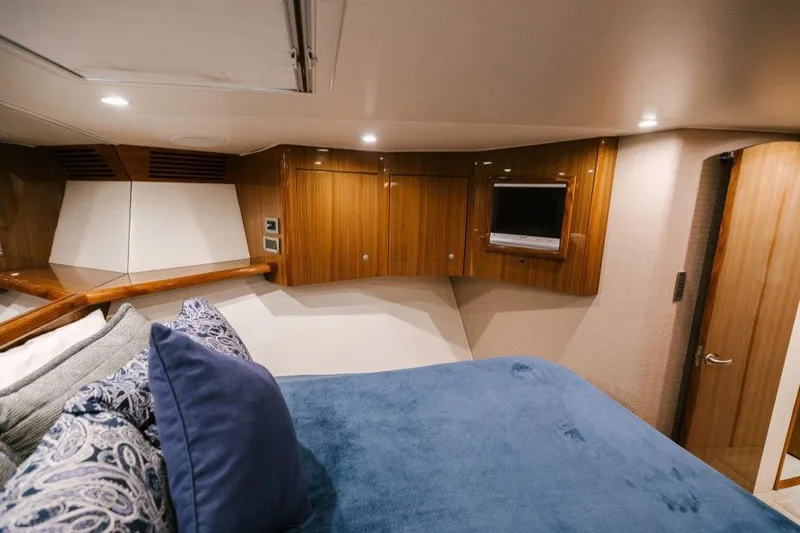 Slide: The Image of 2007 64 Viking CNV Evil Eyes Forward Stateroom - 14