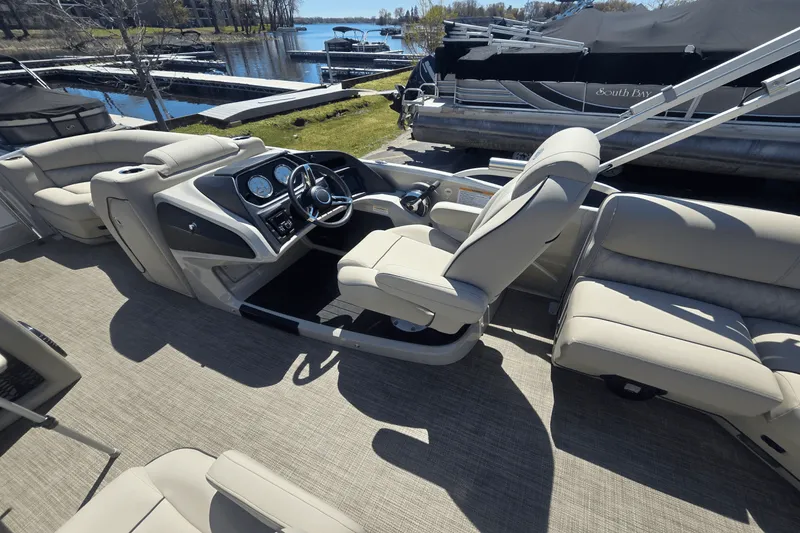 Slide: The Image of Barletta L21QC 2019 - 12