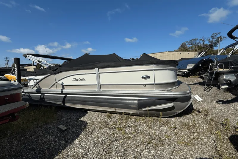 Slide: The Image of Barletta L21QC 2019 - 3