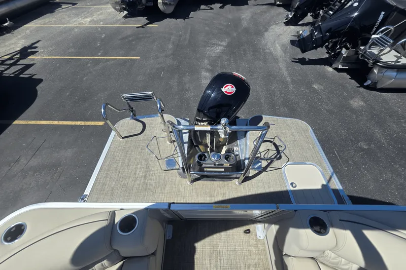 Slide: The Image of Barletta L21QC 2019 - 7