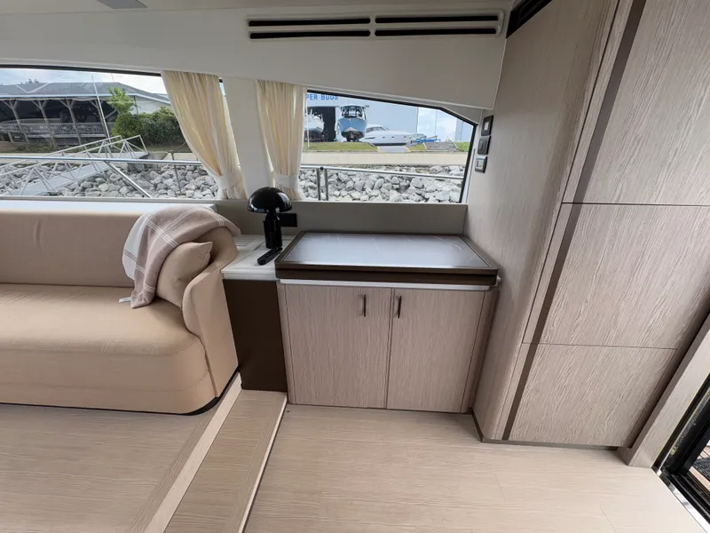 Slide: The Image of Azimut 53 FLY 2025 - 12