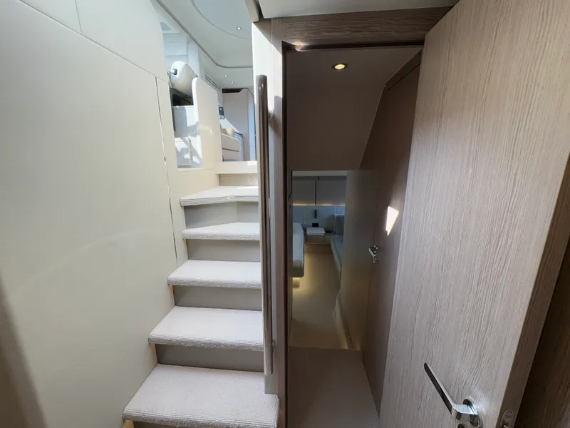 Slide: The Image of Azimut 53 FLY 2025 - 22