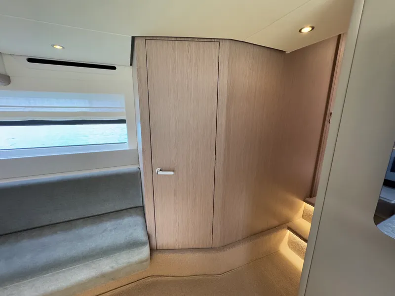 Slide: The Image of Azimut 53 FLY 2025 - 25