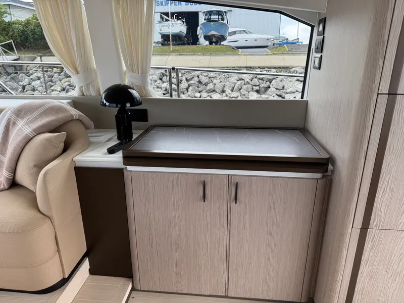 Slide: The Image of Azimut 53 FLY 2025 - 8