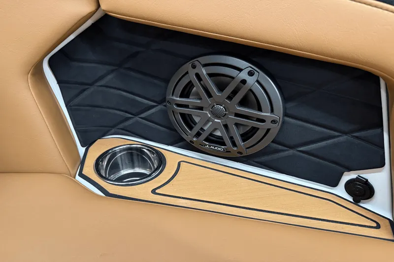 Slide: The Image of Nautique S21SUPER AIR 2026 - 100