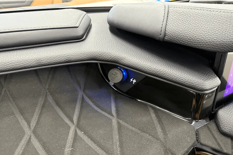 Slide: The Image of Nautique S21SUPER AIR 2026 - 81