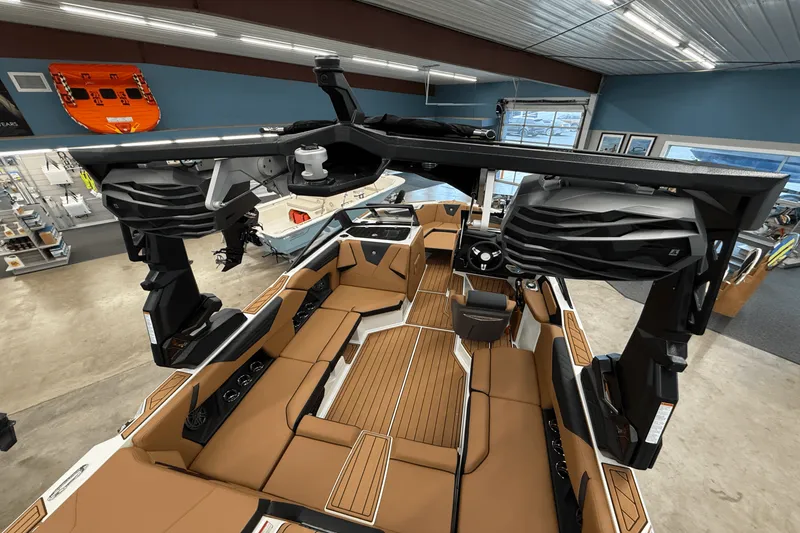 Slide: The Image of Nautique Super Air Nautique S21 2026 - 107