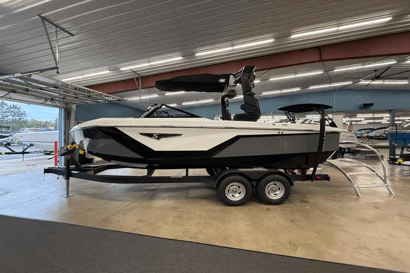 The Image of Nautique Super Air Nautique S21 2026 - 0