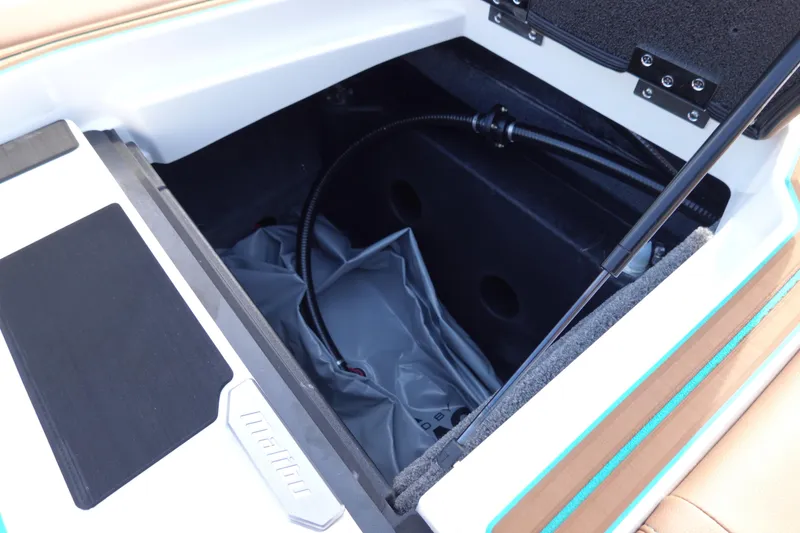 Slide: The Image of 2023 Malibu Wakesetter 23 LSV storage compartment view. - 20