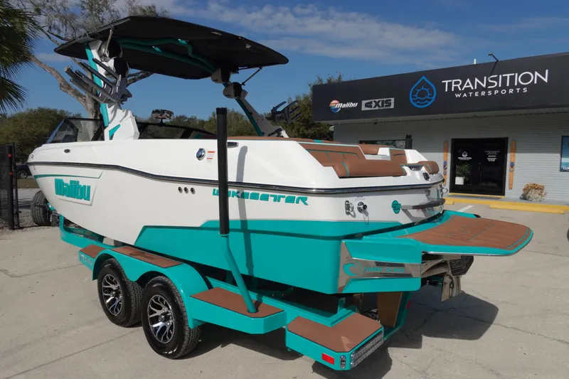 Slide: The Image of 2023 Malibu Wakesetter 23 LSV boat at Transition Watersports. - 6
