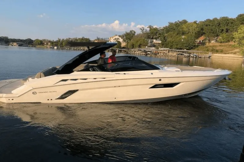 Slide: The Image of Cruisers 338 SOUTH BEACH 2019 - 2