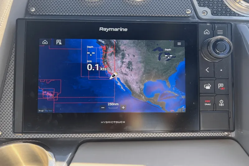 Slide: The Image of Cruisers 338 SOUTH BEACH 2019 - 21