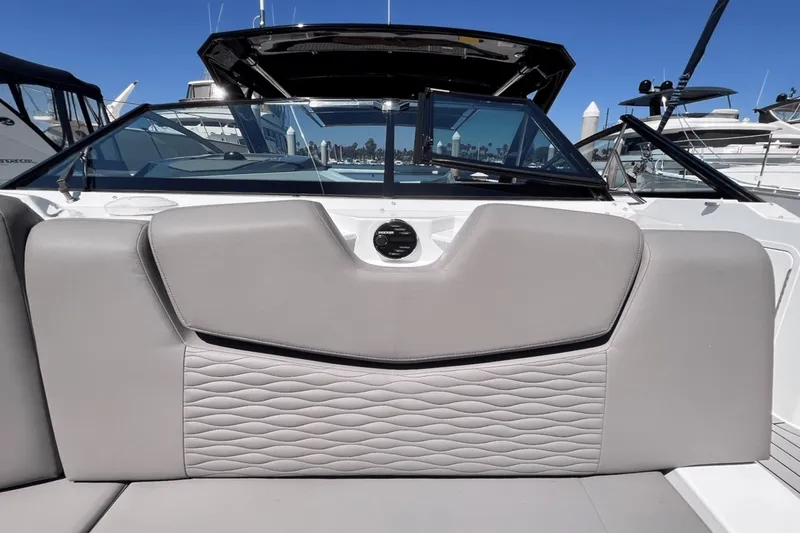 Slide: The Image of Cruisers 338 SOUTH BEACH 2019 - 25